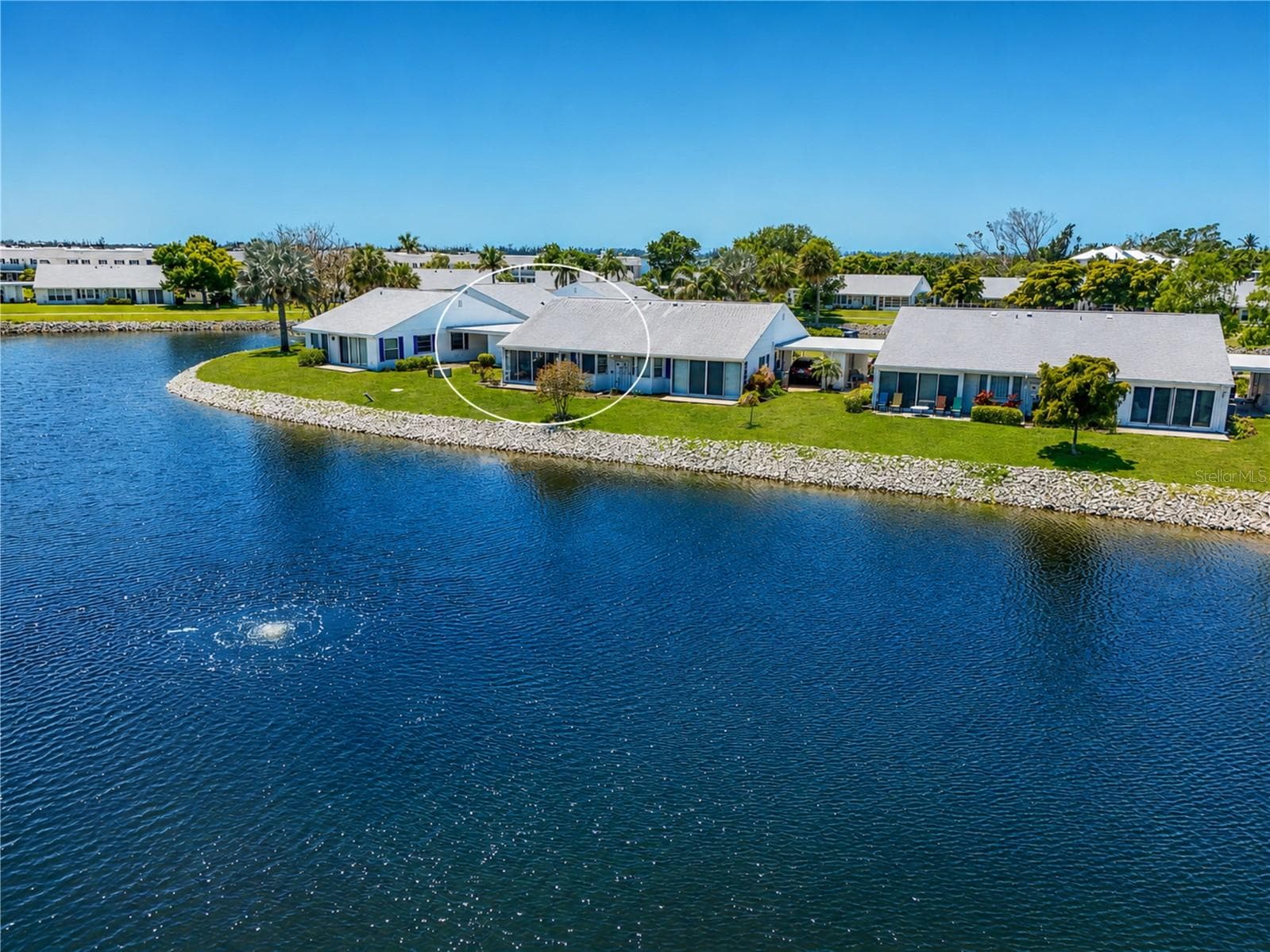Condominium at 4603 LEXINGTON CIR, BRADENTON, photo 5 of 74