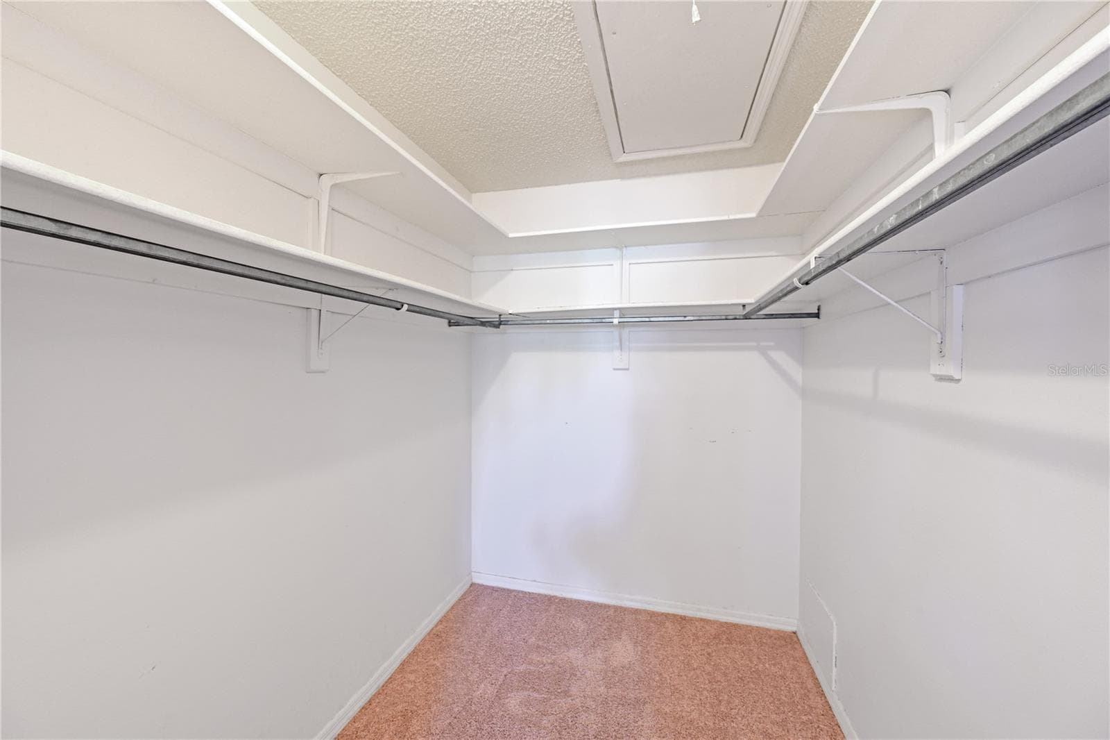 Condominium at 4603 LEXINGTON CIR, BRADENTON, photo 27 of 74