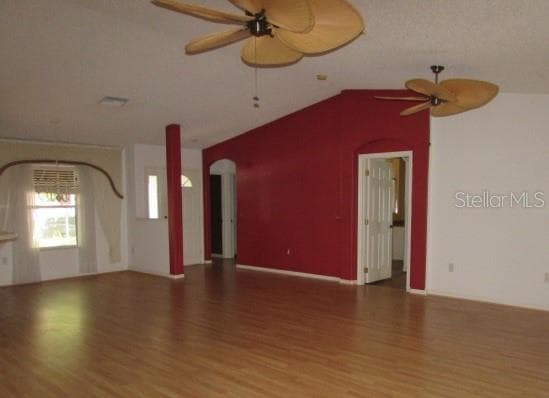 Single Family Residence at 1142 MEADOWBEND DR, LEESBURG, photo 2 of 14
