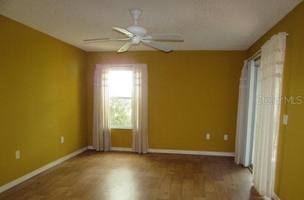 Single Family Residence at 1142 MEADOWBEND DR, LEESBURG, photo 11 of 14