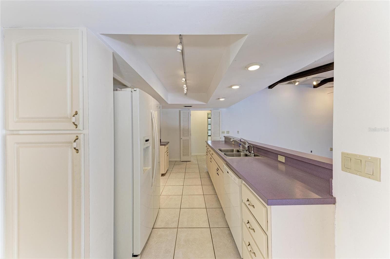 galley kitchen - 4242 DRYDEN CIR, SARASOTA