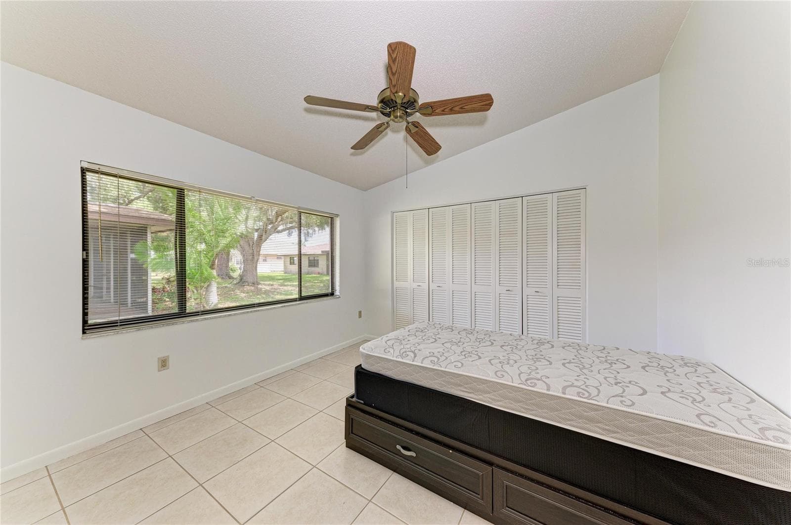 bedroom - 4242 DRYDEN CIR, SARASOTA