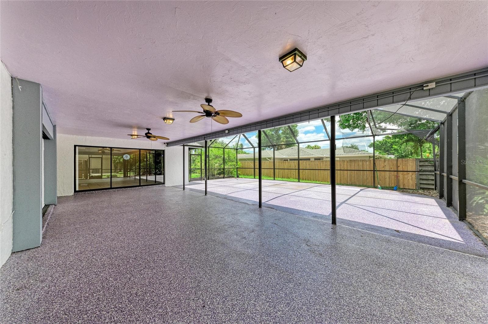 oversized lanai - 4242 DRYDEN CIR, SARASOTA