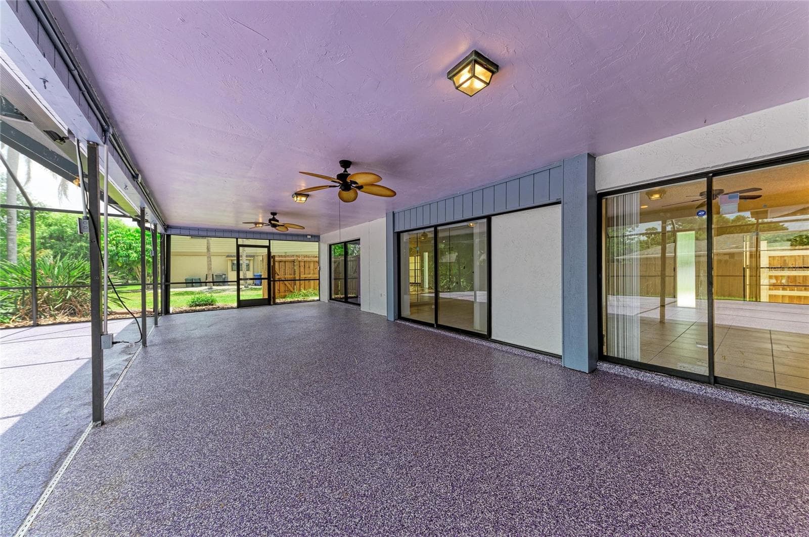 oversized lanai - 4242 DRYDEN CIR, SARASOTA