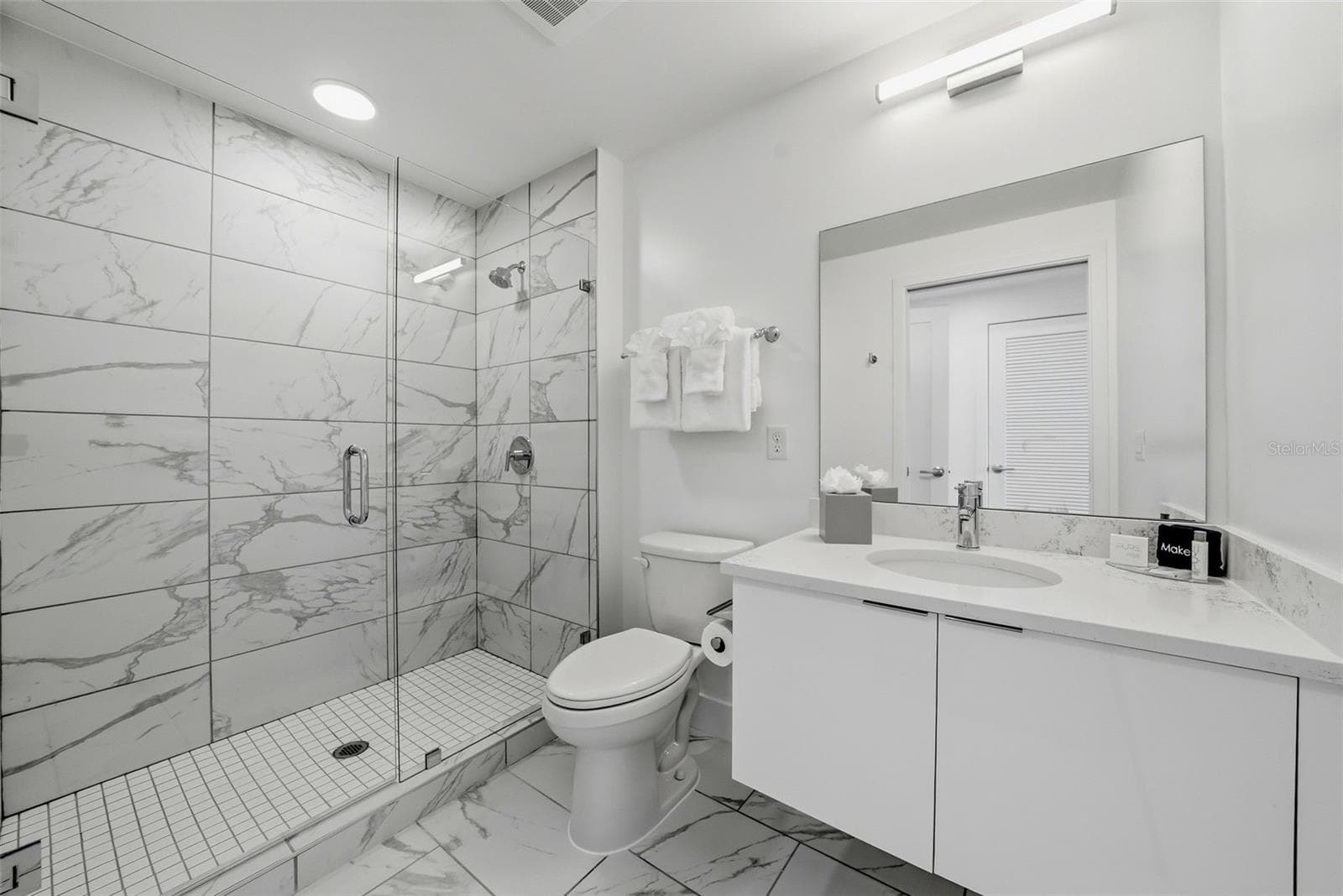 Primary Bath - 411 E SHORE DR #214, CLEARWATER BEACH