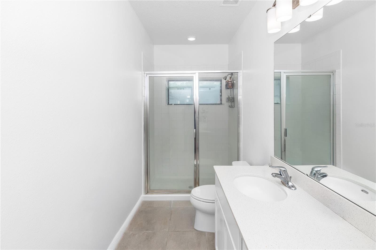 Upstairs Primary Bathroom (2) - 10340 EBB TIDE LN, ORLANDO