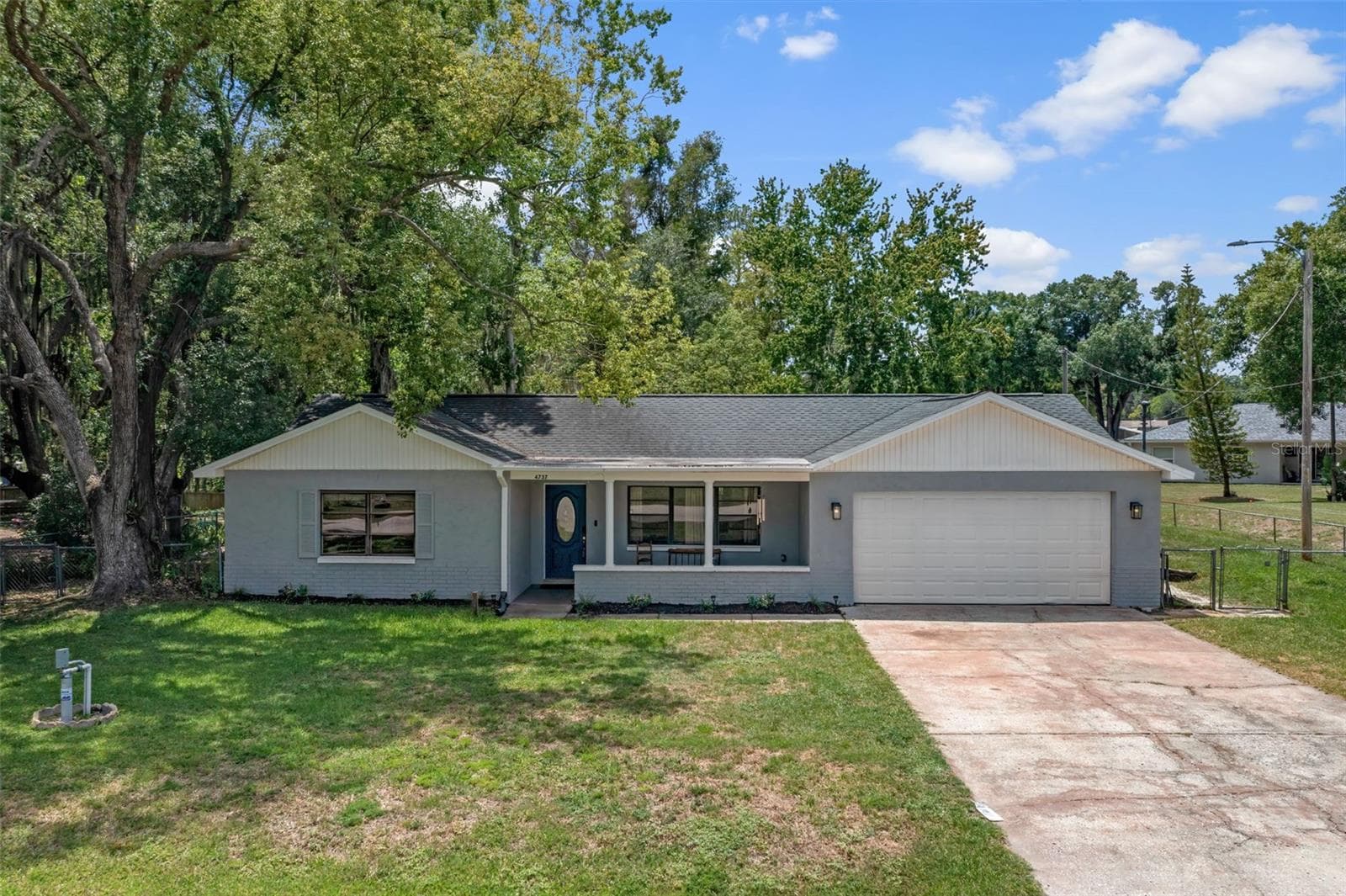 4737 KING LAKE DR