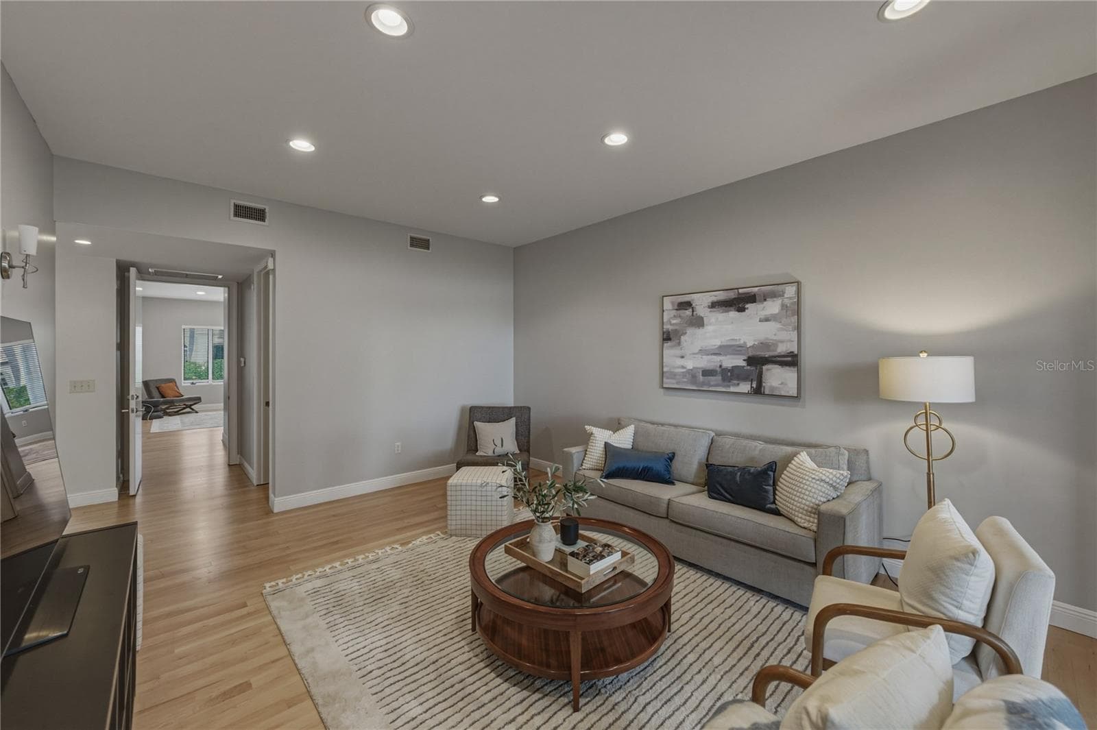 Single Family Residence at 838 MONTEREY BLVD NE, ST PETERSBURG, photo 13 of 82