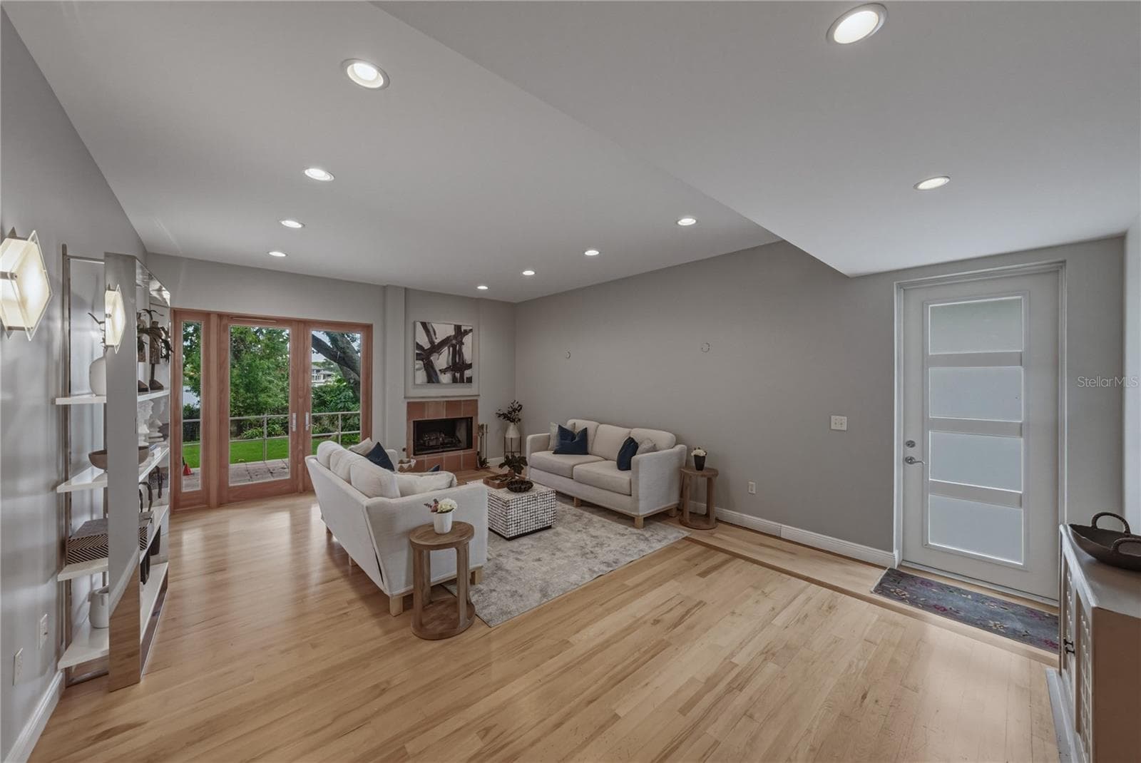 Single Family Residence at 838 MONTEREY BLVD NE, ST PETERSBURG, photo 21 of 82