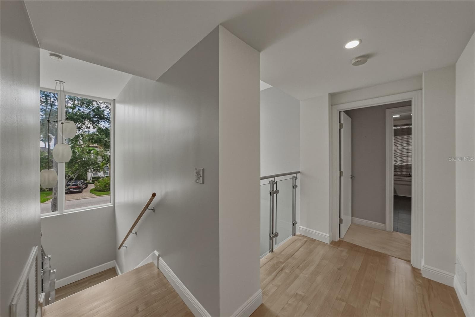 Single Family Residence at 838 MONTEREY BLVD NE, ST PETERSBURG, photo 30 of 82