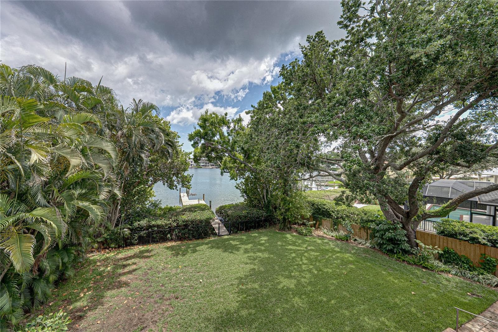 Single Family Residence at 838 MONTEREY BLVD NE, ST PETERSBURG, photo 39 of 82