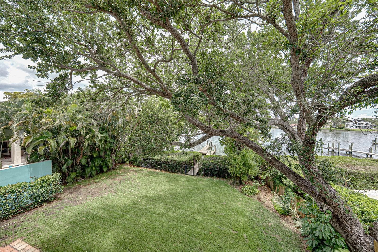 Single Family Residence at 838 MONTEREY BLVD NE, ST PETERSBURG, photo 57 of 82