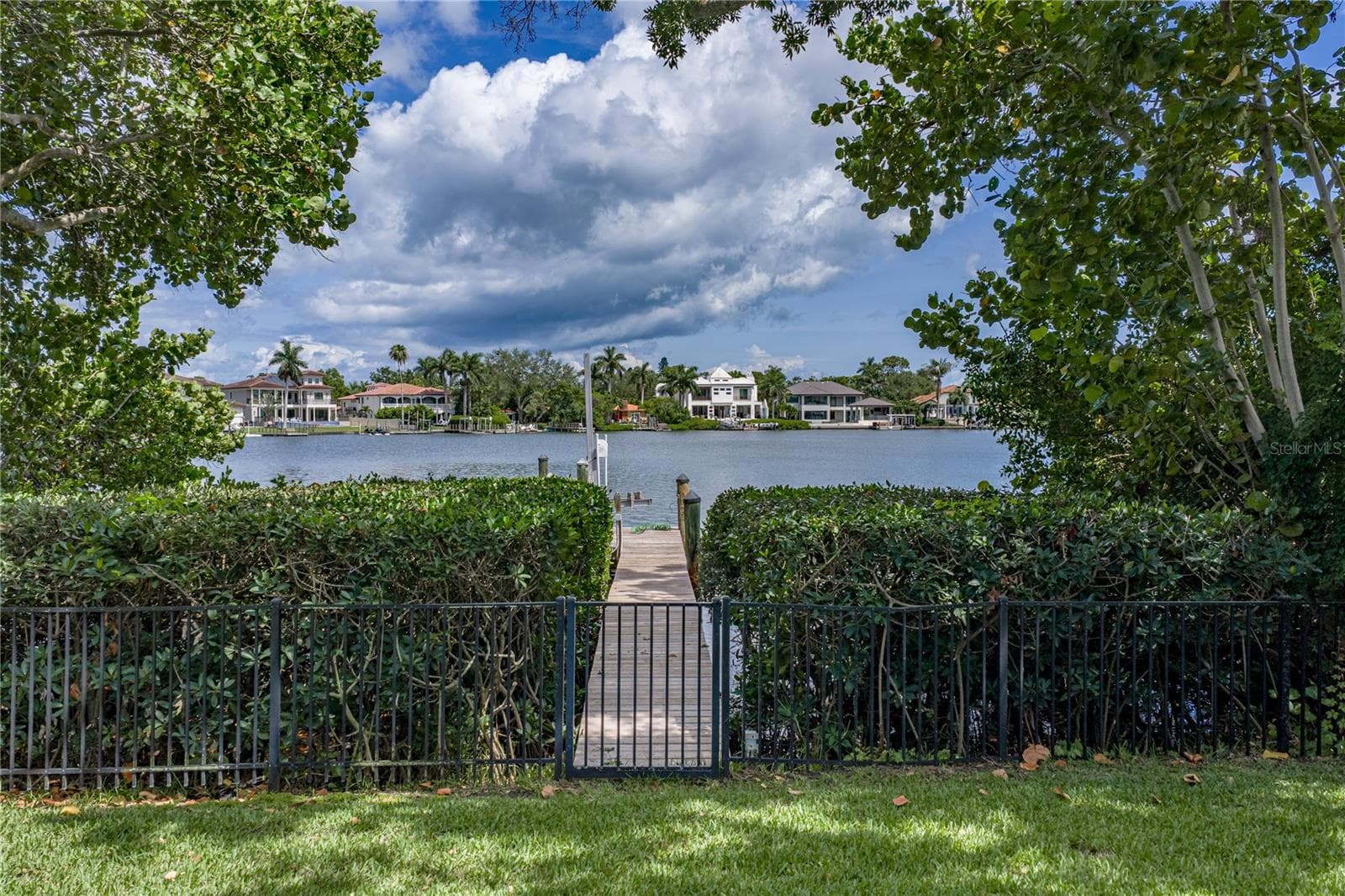 Single Family Residence at 838 MONTEREY BLVD NE, ST PETERSBURG, photo 68 of 82