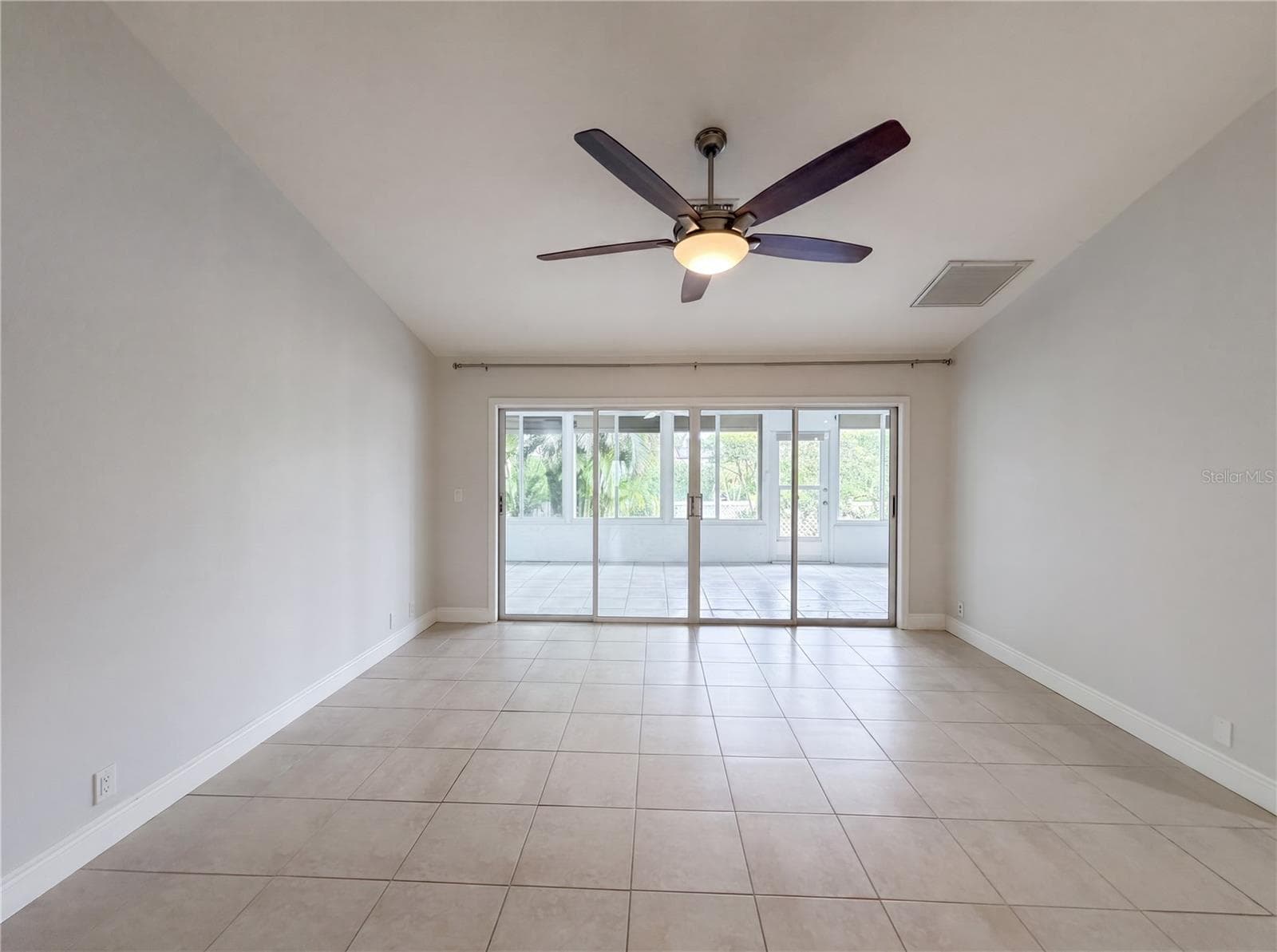 Condominium at 4816 61ST AVENUE TER W, BRADENTON, photo 10 of 33