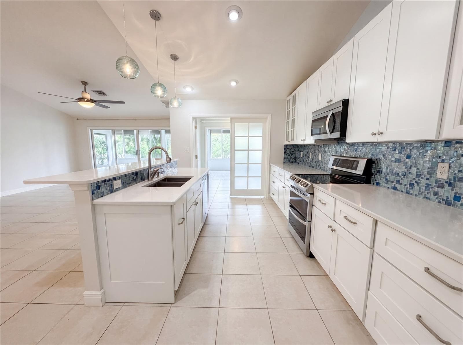Condominium at 4816 61ST AVENUE TER W, BRADENTON, photo 12 of 33