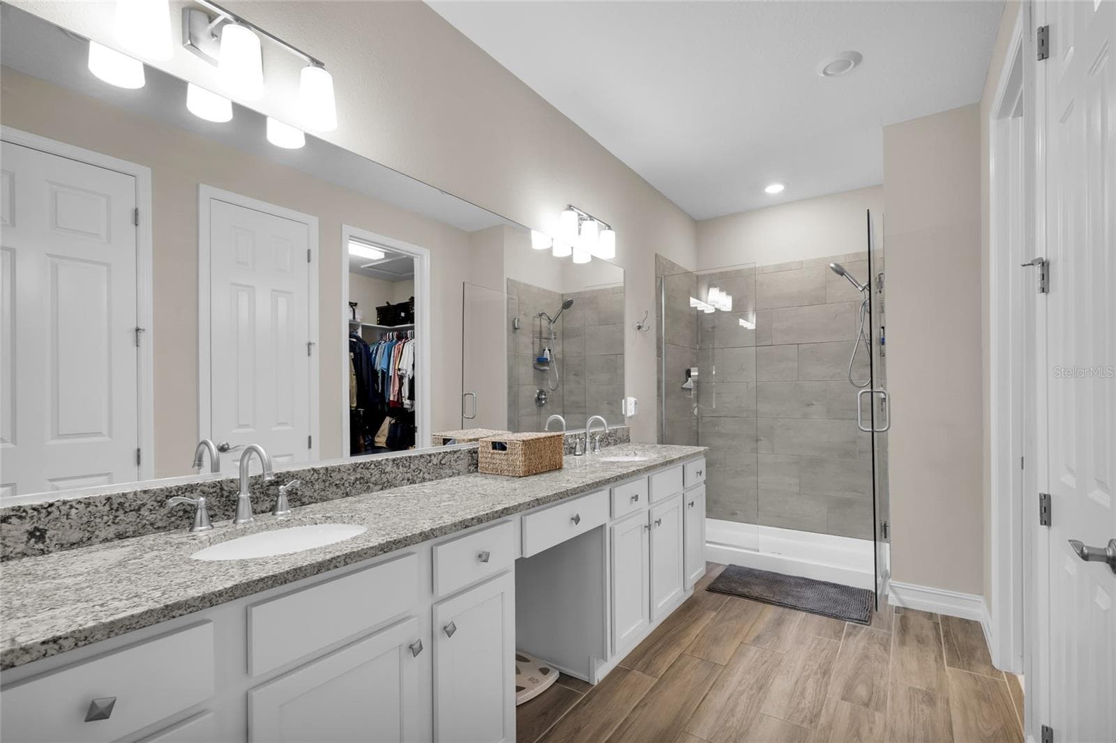Primary bath - 4394 NW 54TH TER, OCALA