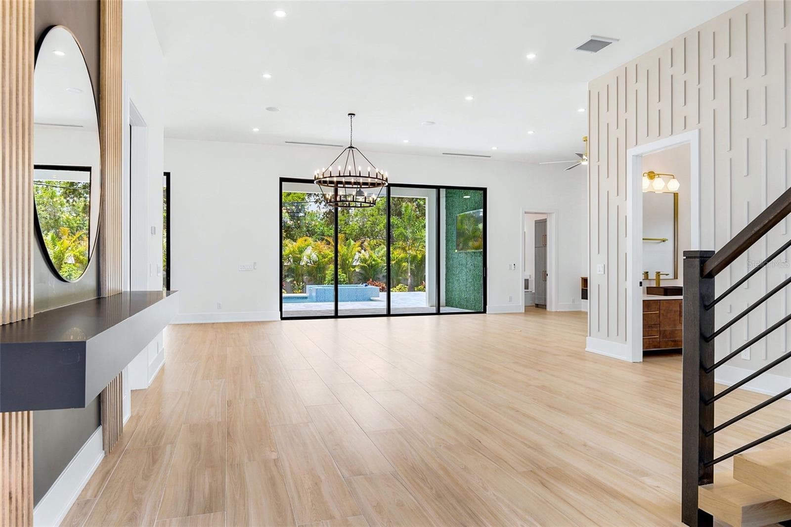 Single Family Residence at 1870 JASMINE DR, SARASOTA, photo 9 of 120