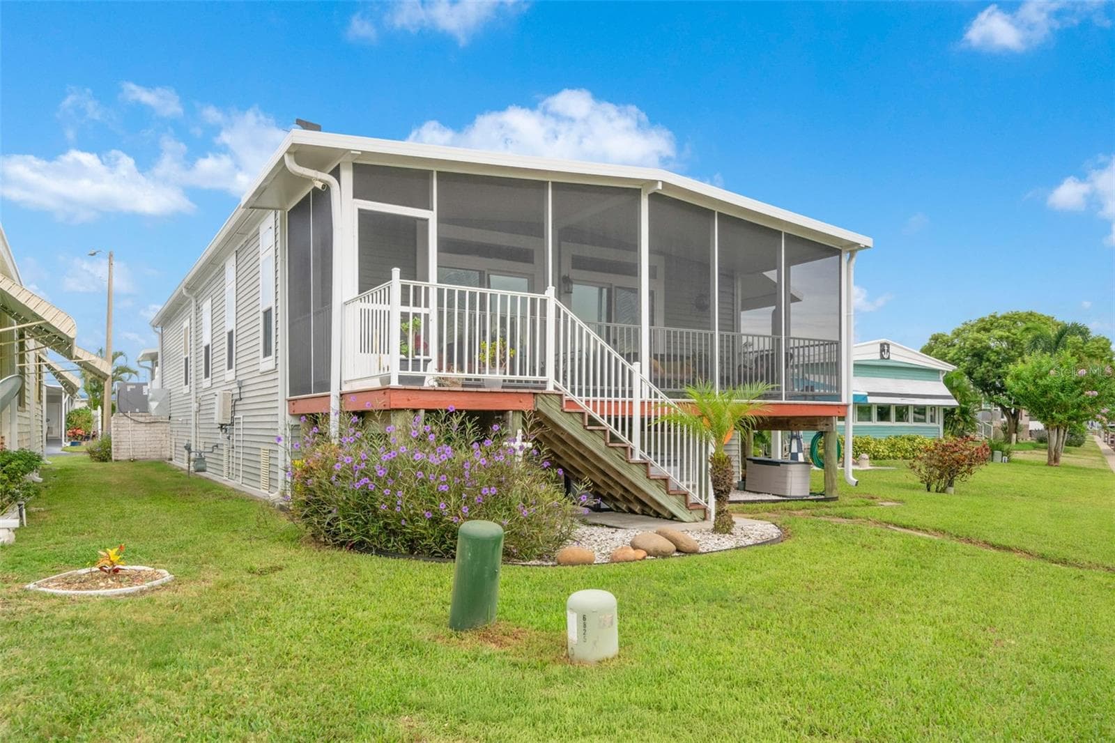 Manufactured Home at 6825 MOUNT ORANGE DR NE #390, ST PETERSBURG, photo 17 of 73