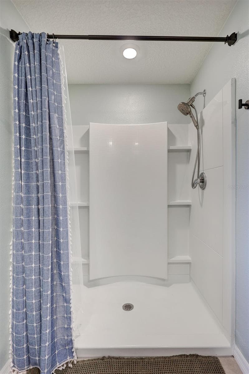 Single Family Residence at 13878 WINEBERRY DR, DADE CITY, photo 32 of 51