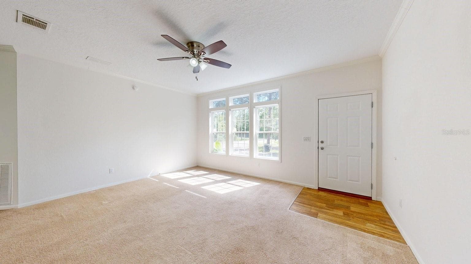 Manufactured Home at 2930 PALMETTO ST, BUNNELL, photo 2 of 31