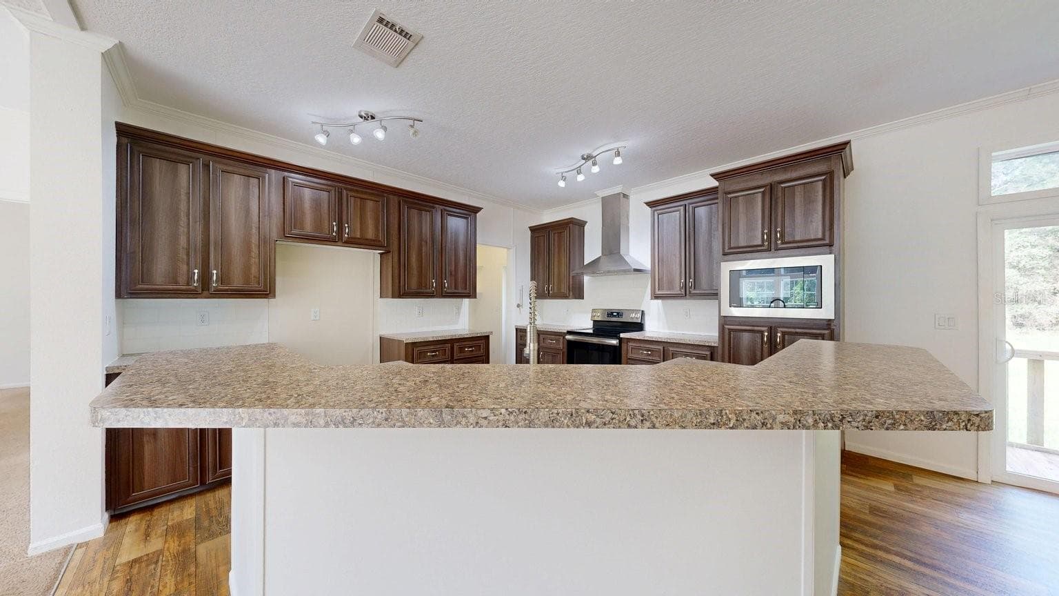 Manufactured Home at 2930 PALMETTO ST, BUNNELL, photo 13 of 31