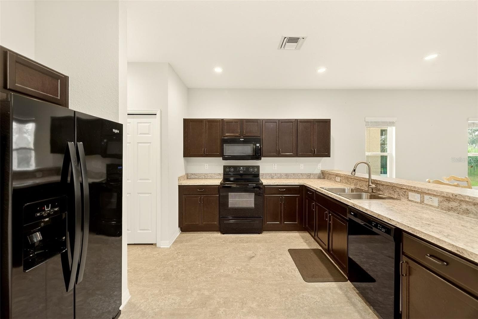 Townhouse at 4680 VIGNETTE WAY, SARASOTA, photo 5 of 39