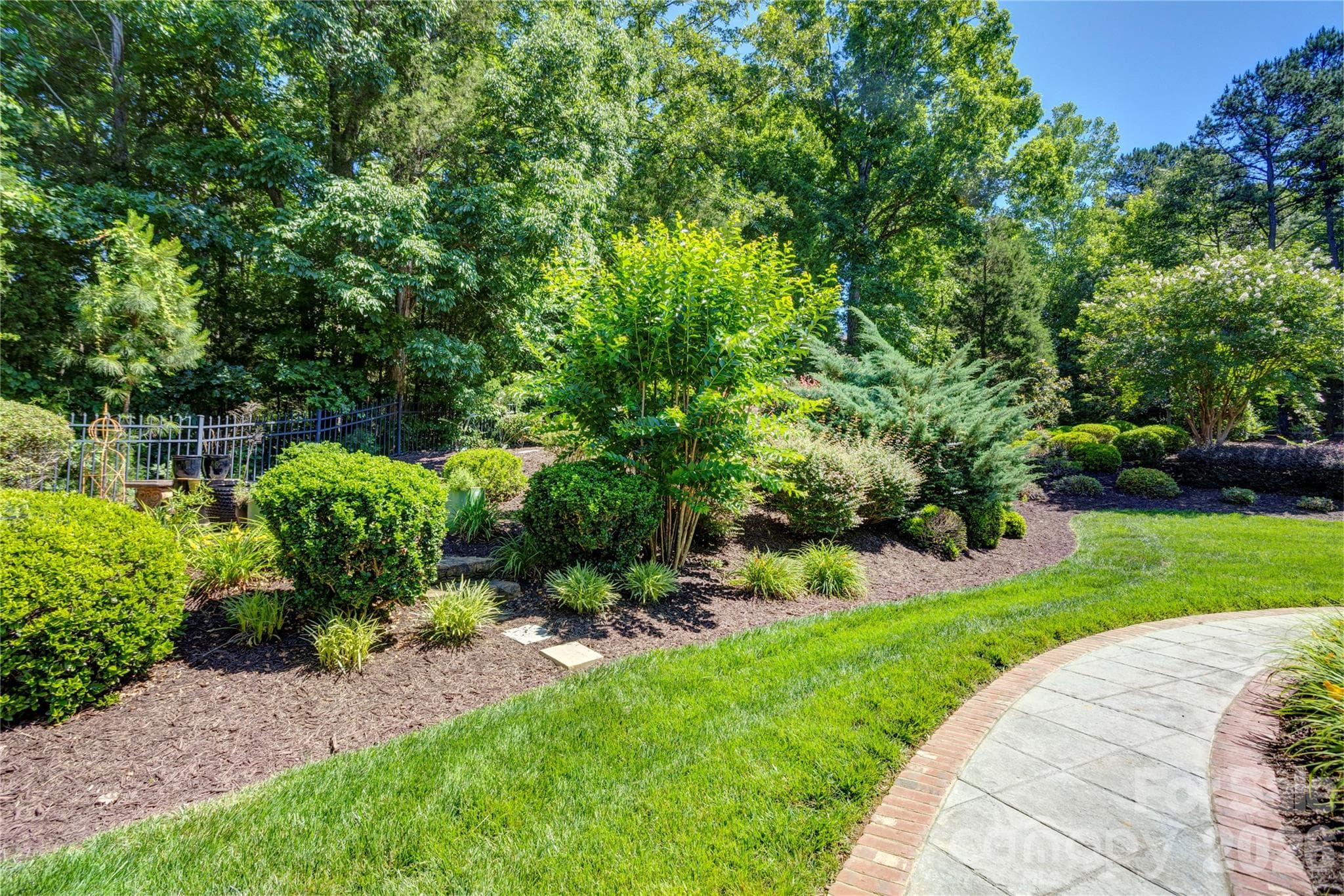 Side yard - 6005 Willowood Road, Kannapolis