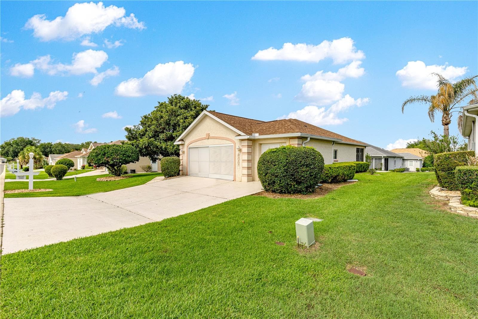 Single Family Residence at 2352 NW 58TH TER, OCALA, photo 5 of 39