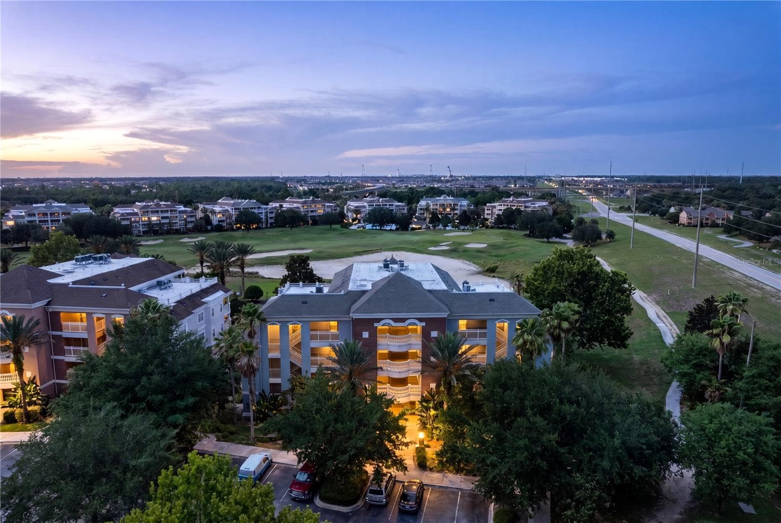 1100 SUNSET VIEW CIR #204