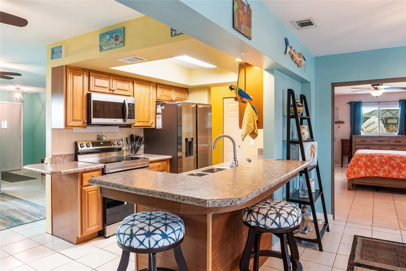 Single Family Residence at 140 BARRE DR NW, PORT CHARLOTTE, photo 8 of 33