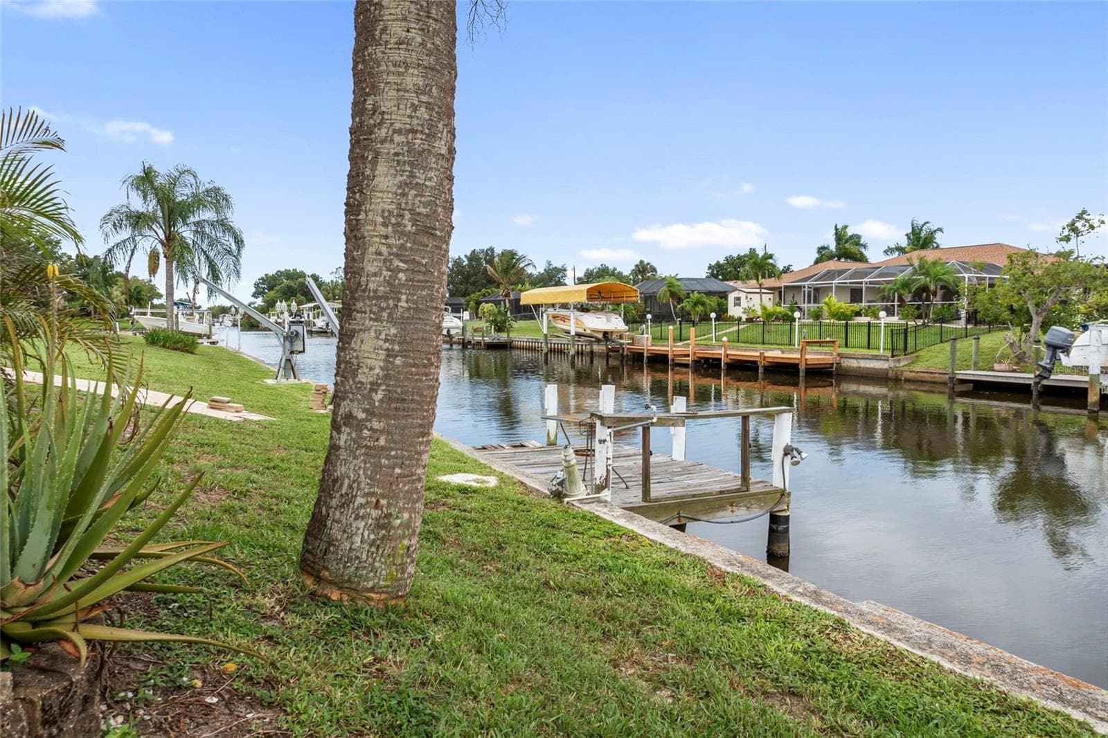 Single Family Residence at 140 BARRE DR NW, PORT CHARLOTTE, photo 24 of 33