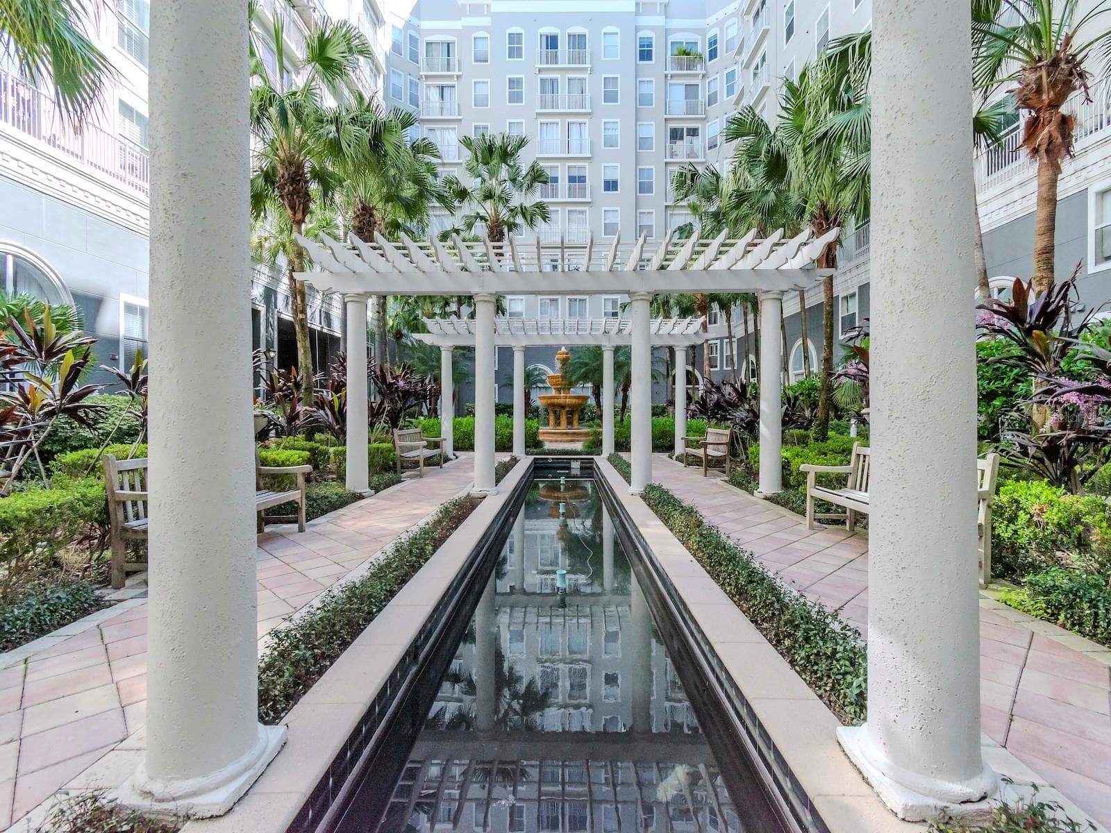 Fountain/Courtyard - 700 S HARBOUR ISLAND BLVD #536, TAMPA