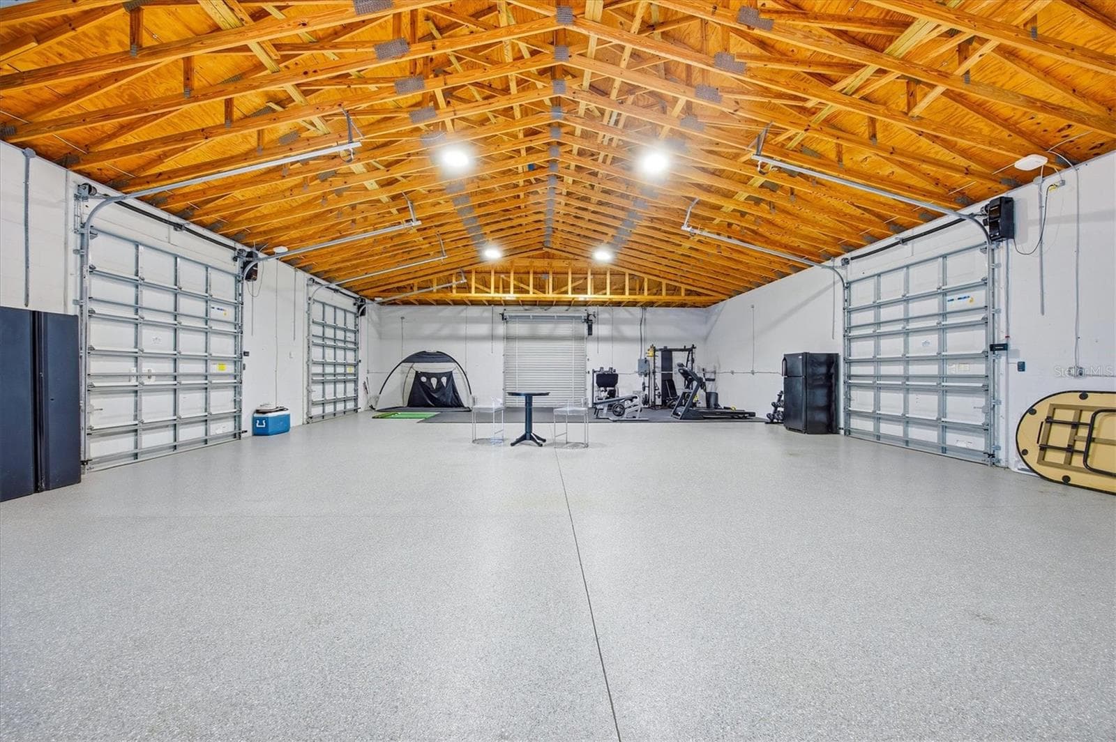 2,400 SF Garage with Epoxy Floors - 3467 COMPOUND CT, SARASOTA