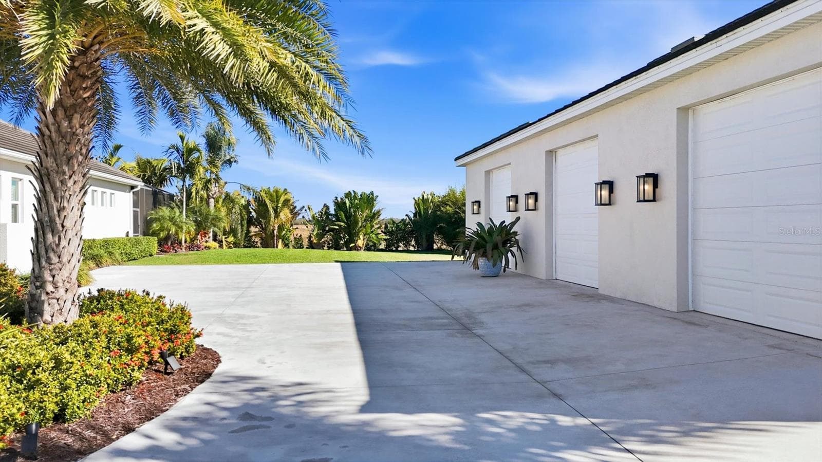 Paver Driveway - 3467 COMPOUND CT, SARASOTA
