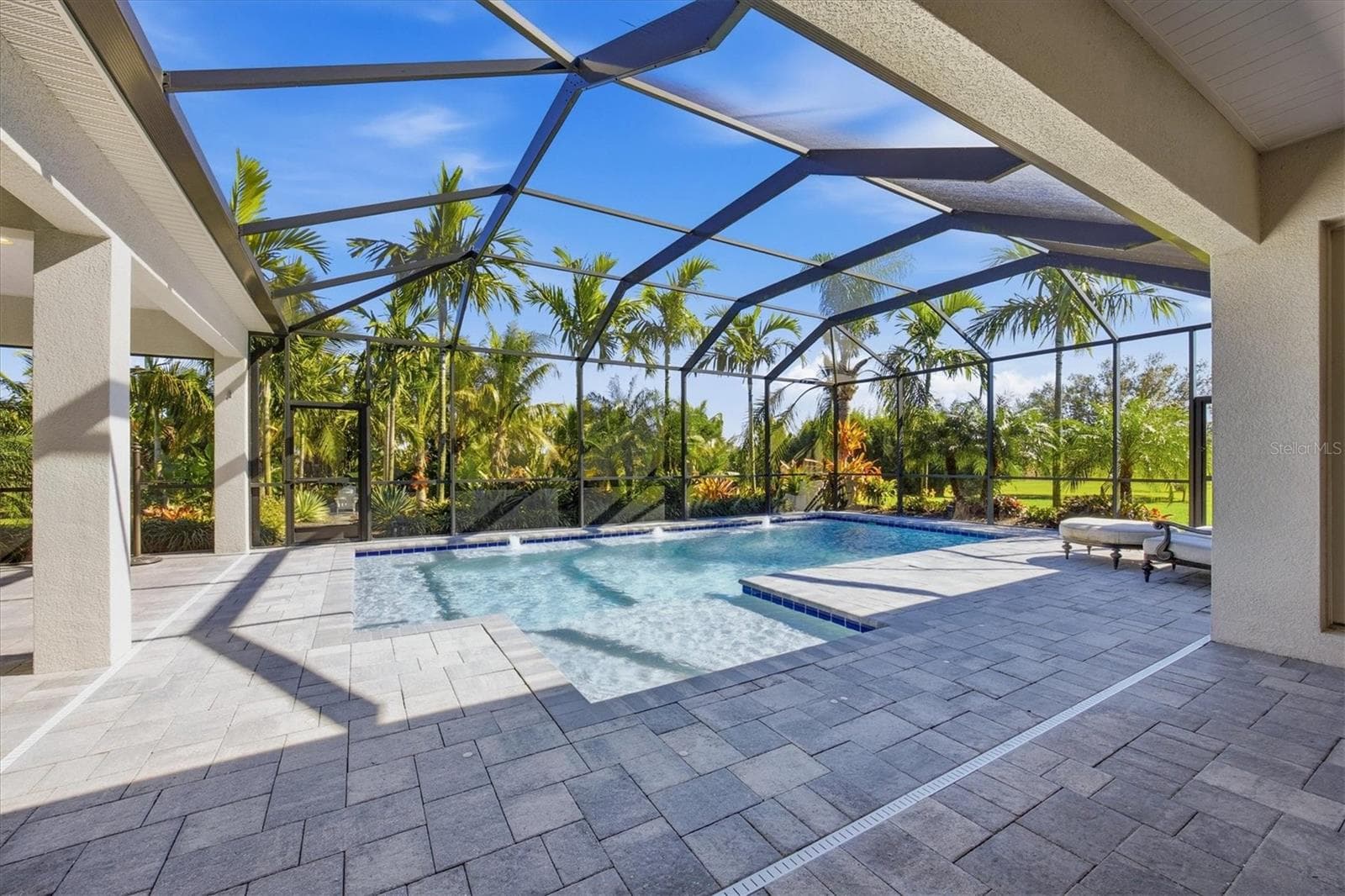 Screened Pool with Lush Landscaping - 3467 COMPOUND CT, SARASOTA