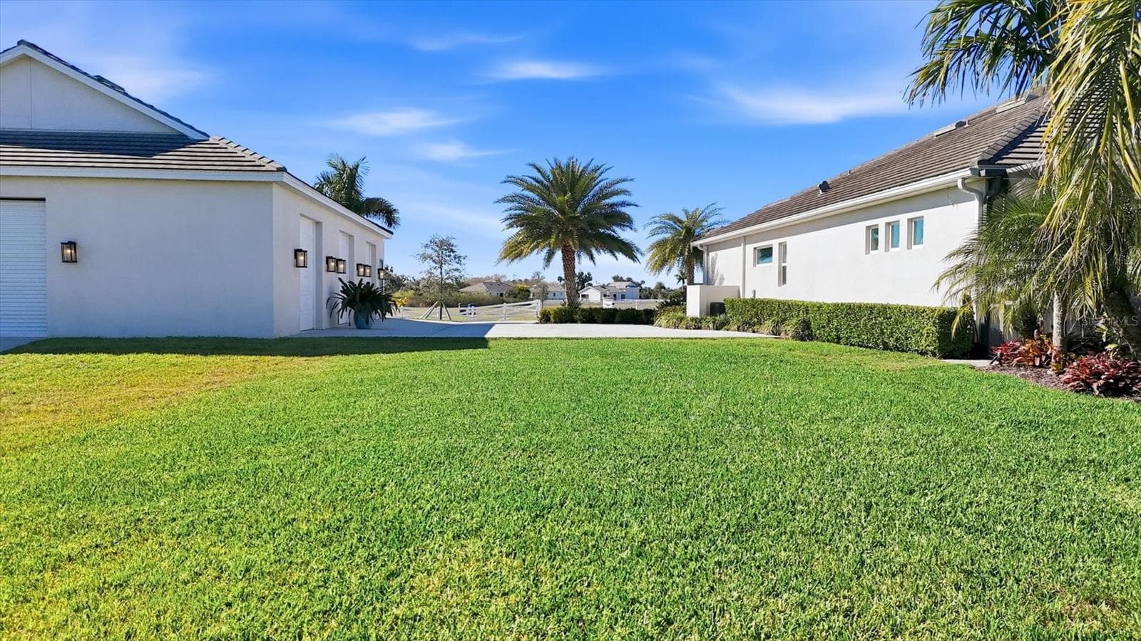 3.53 Acres with Lush Landscaping - 3467 COMPOUND CT, SARASOTA