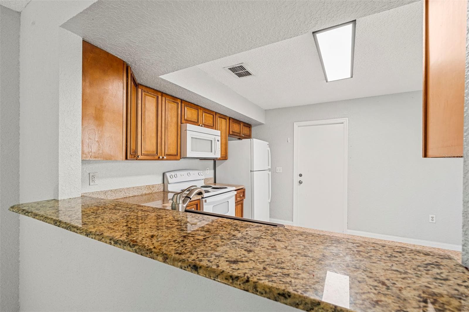 Condominium at 4586 PHEASANT RUN DR #6B, ORLANDO, photo 14 of 35