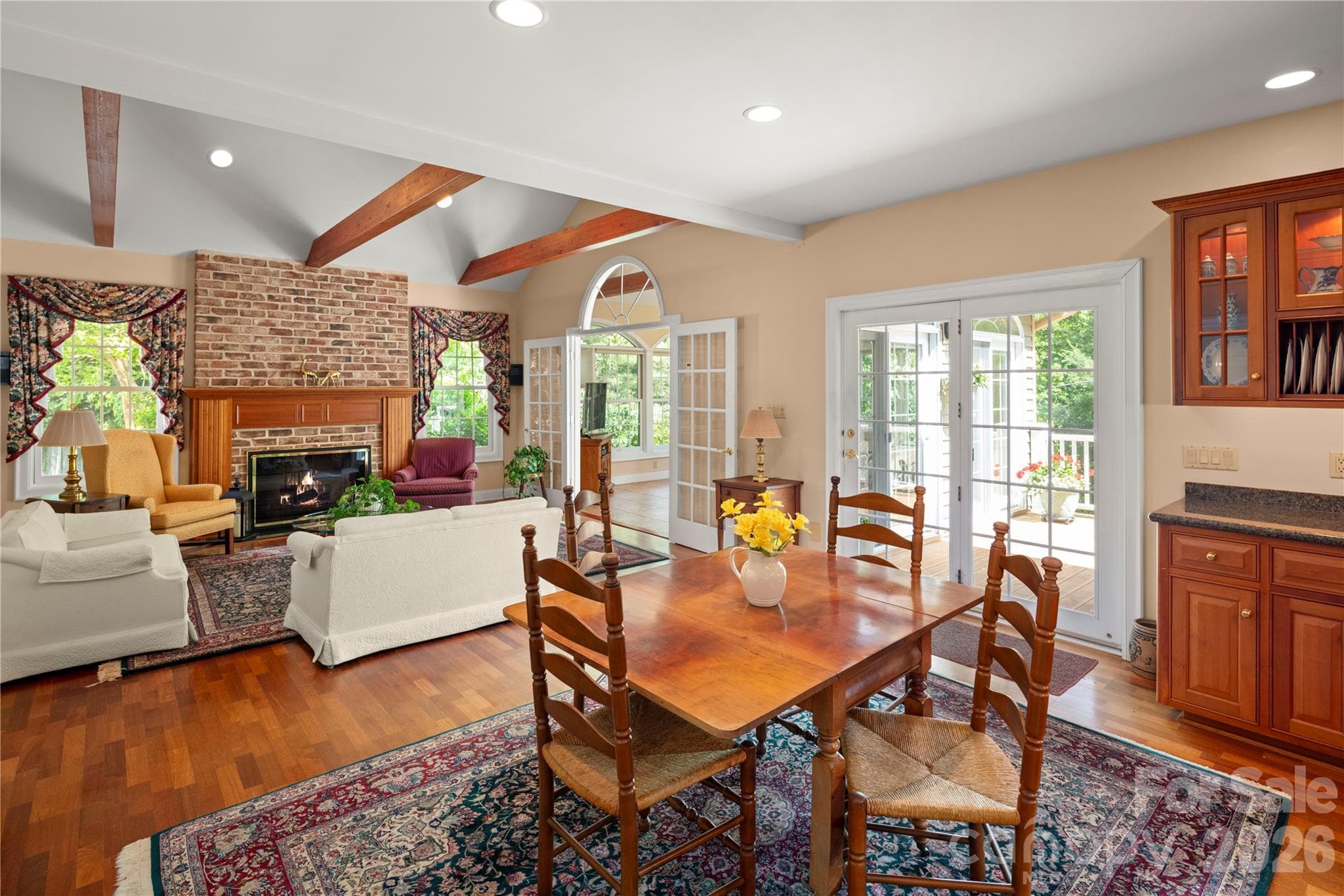 Single Family Residence at Hendersonville, photo 8 of 43