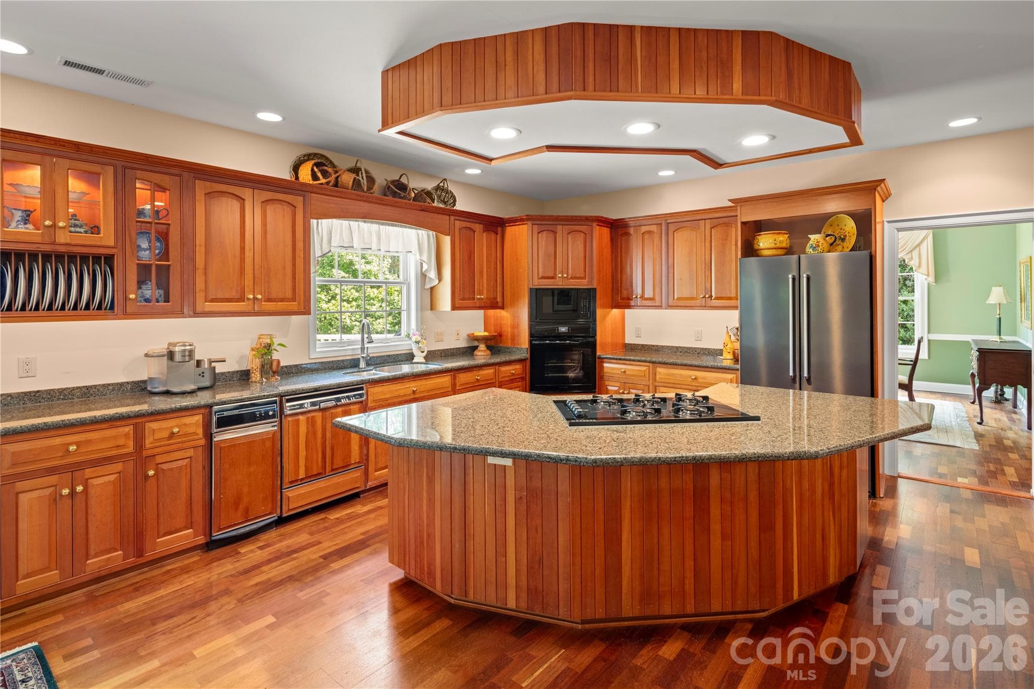 Single Family Residence at Hendersonville, photo 10 of 43