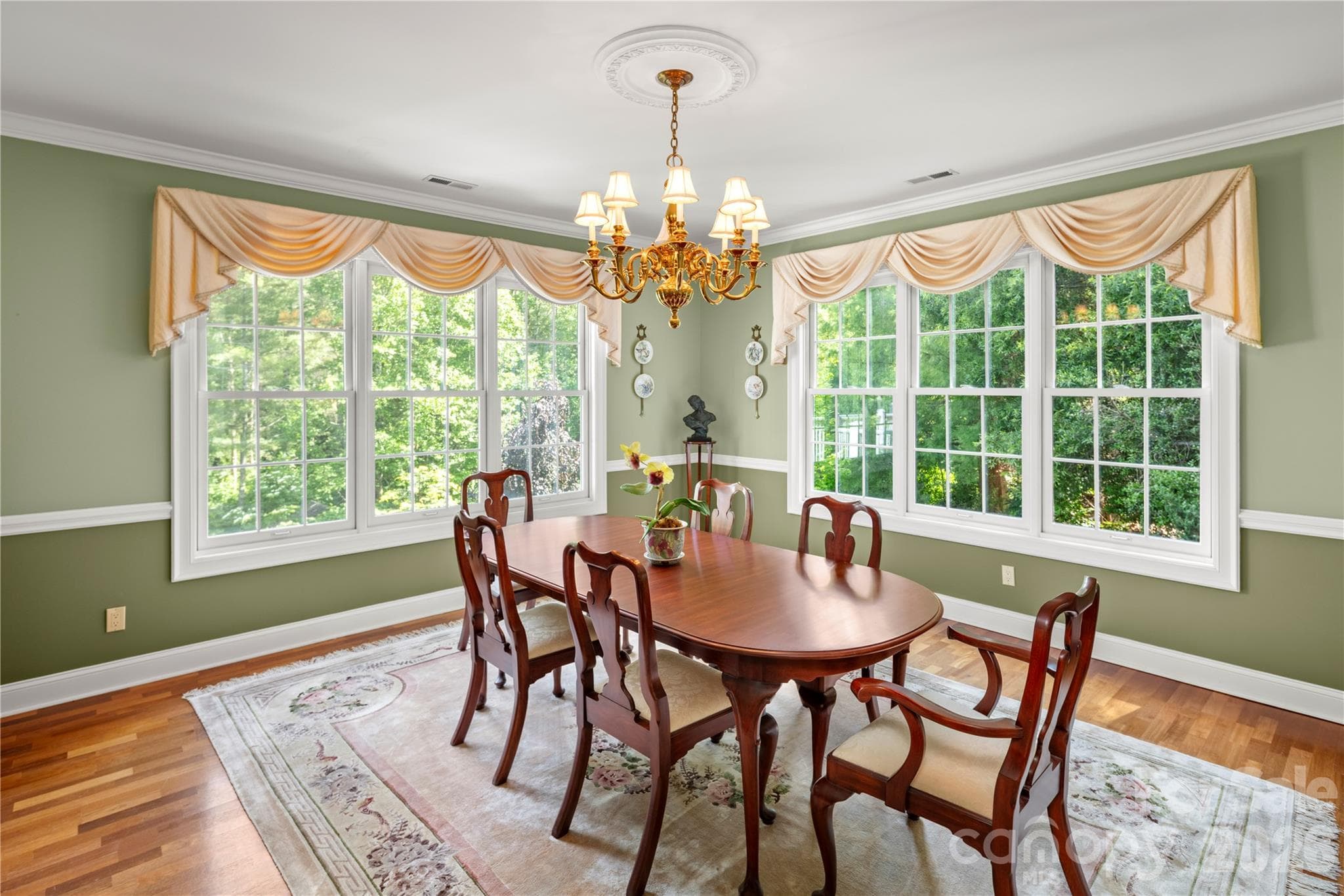 Single Family Residence at Hendersonville, photo 13 of 43