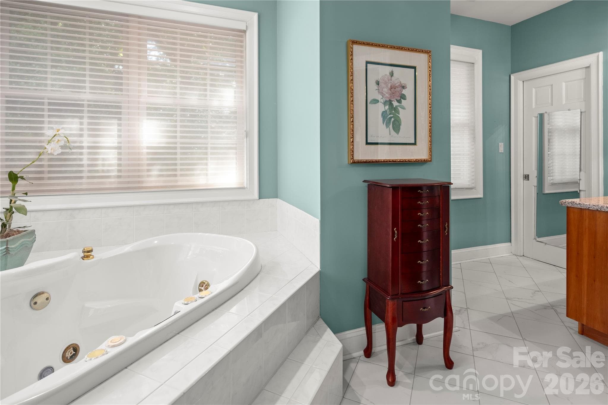 Single Family Residence at Hendersonville, photo 19 of 43