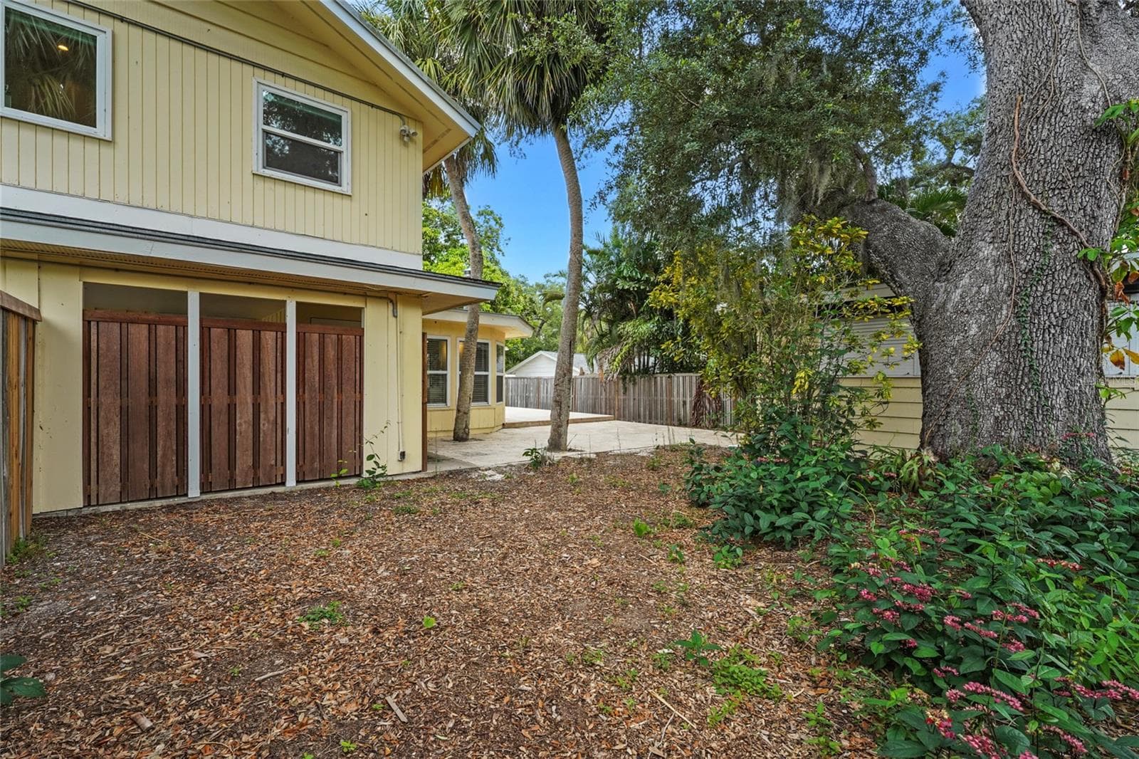 Single Family Residence at 2480 ALAMEDA AVE, SARASOTA, photo 51 of 68