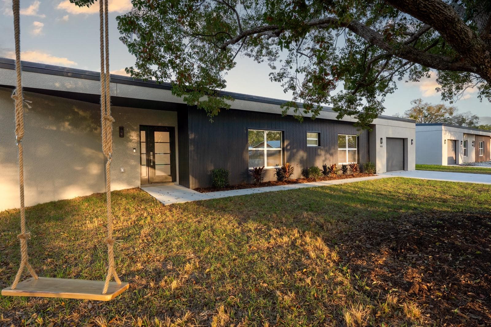 Single Family Residence at 455 RIVERVIEW AVE, SANFORD, photo 4 of 55