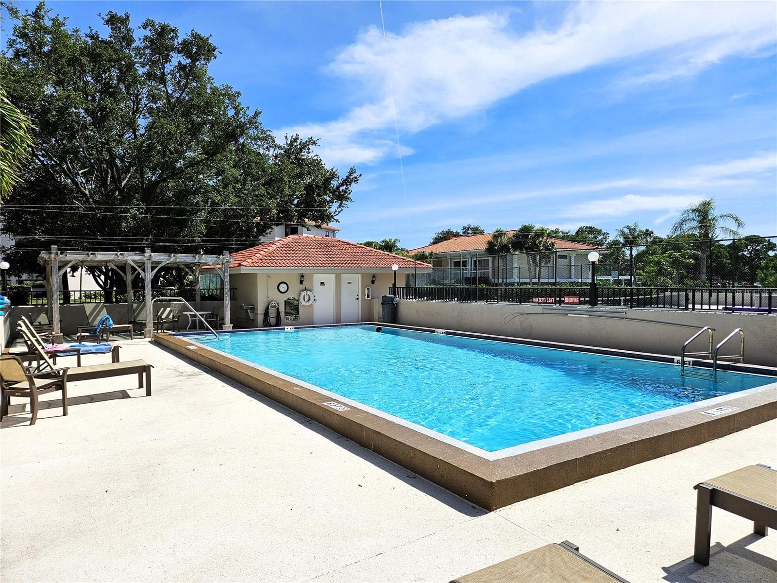 2nd pool - 1800 MARINER DR #9, TARPON SPRINGS