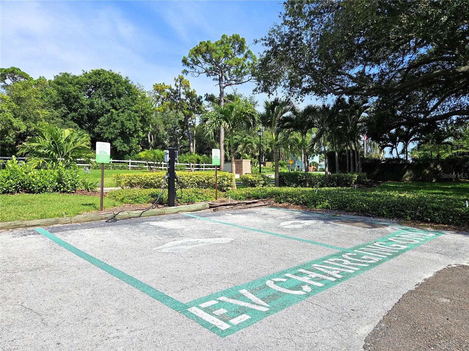 EV Charging stations - 1800 MARINER DR #9, TARPON SPRINGS