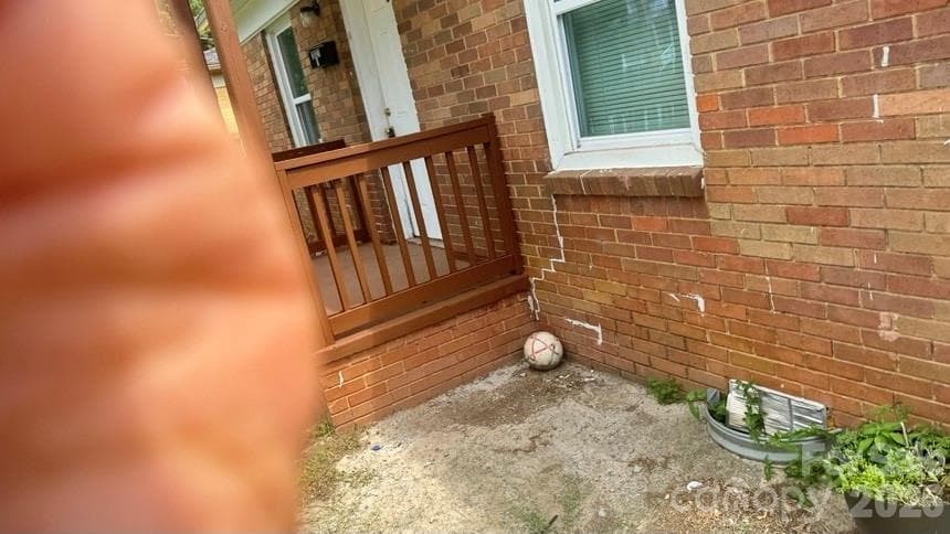 Duplex at Charlotte, photo 3 of 7
