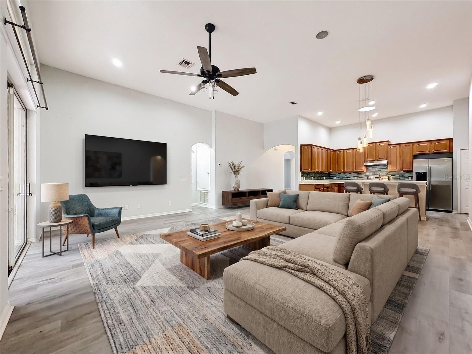 Virtually Stage - 2432 EMERALD ROSE WAY, APOPKA