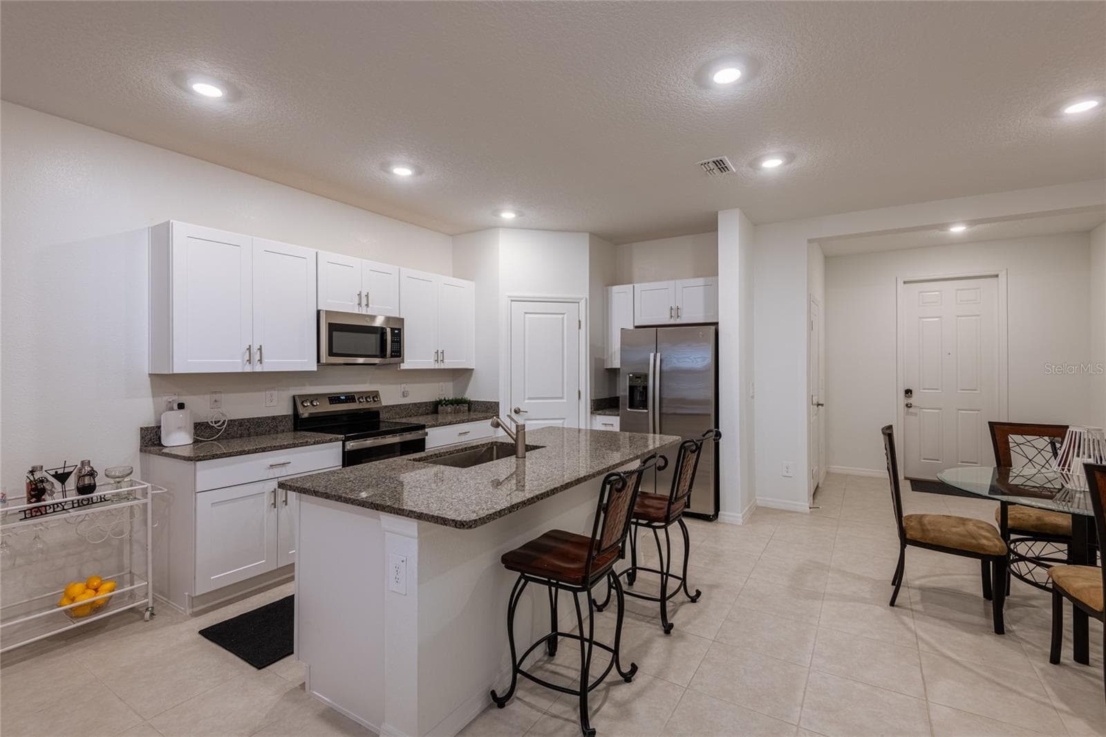 Townhouse at 10807 E FORT WHITE CT, TAMPA, photo 8 of 30