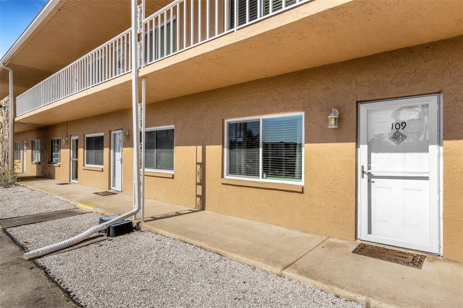 8039 GARDEN DR #109