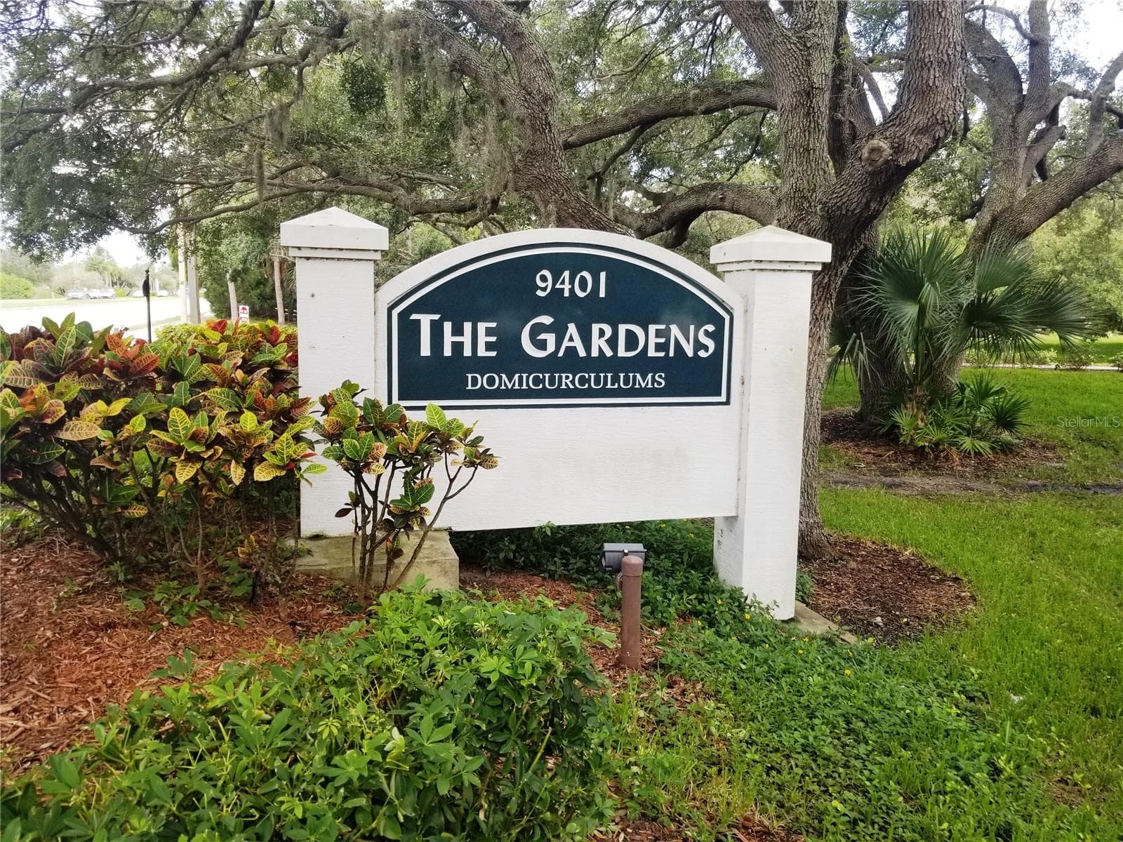 The Gardens Entrance - 8039 GARDEN DR #109, SEMINOLE